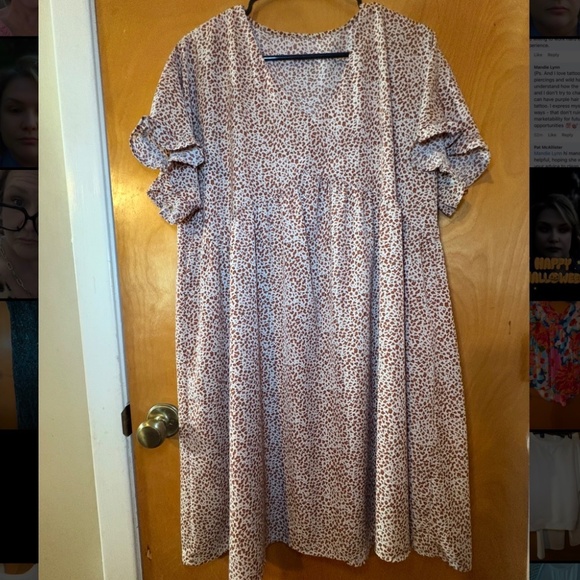 Woman’s dress - Picture 1 of 1